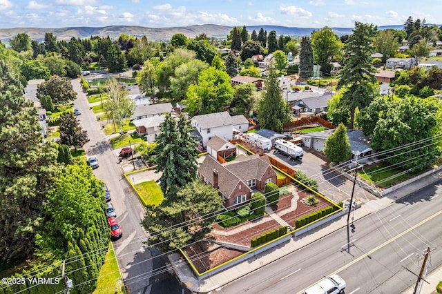 2102 Tieton Dr, Yakima, WA 98902 - aerial view of residential area with property boundaries highlighted