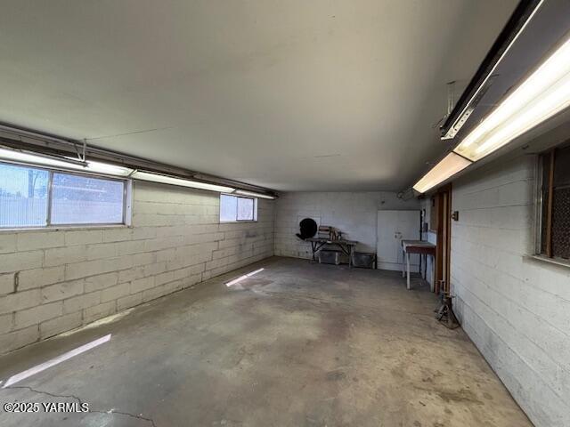 908 W 5th St, Grandview, WA 98930 - basement with concrete block wall