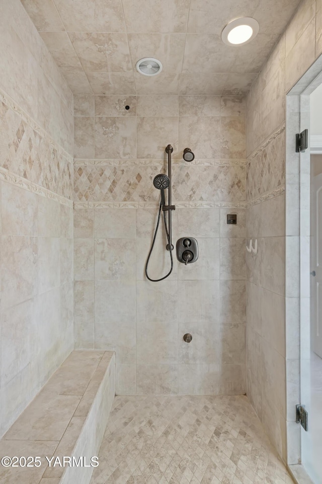 1893 Young Grade Rd, Yakima, WA 98908 - bathroom featuring a tile shower