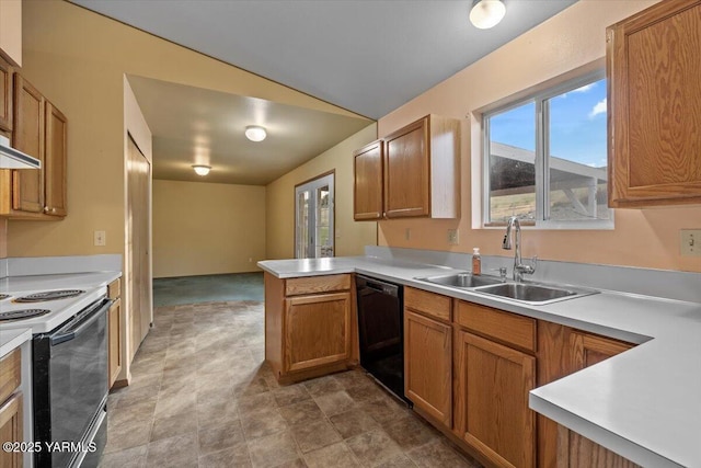 308 Merrick Ave, Sunnyside, WA 98944 - kitchen featuring dishwasher, electric range, a sink, a peninsula, and lofted ceiling