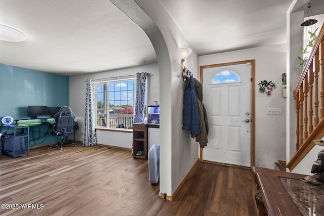 7501 Glacier Way, Yakima, WA 98908 - entrance foyer featuring wood finished floors, arched walkways, and healthy amount of natural light