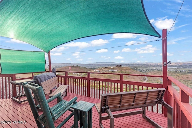 3501 S 40th Ave, Yakima, WA 98903 - view of wooden terrace
