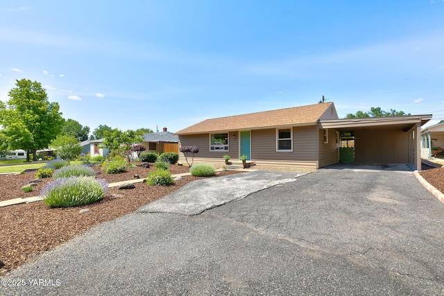 112 N 53rd Ave, Yakima, WA 98908 - ranch-style home with driveway and an attached carport