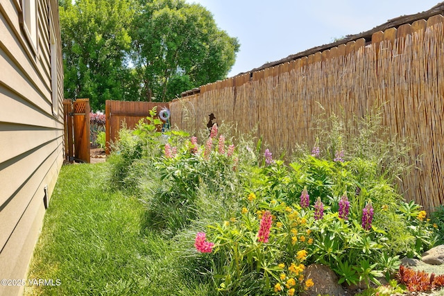 112 N 53rd Ave, Yakima, WA 98908 - view of fenced backyard