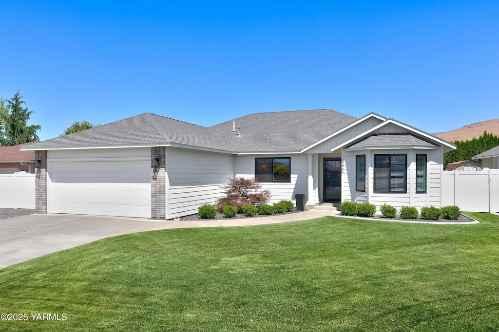 5507 Castle Mountain Ct, Yakima, WA 98901 - photo 1