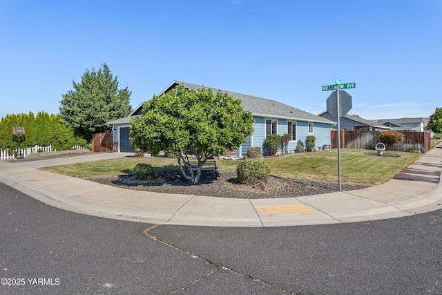 807 Millenium Ave, Moxee, WA 98936 - photo 2