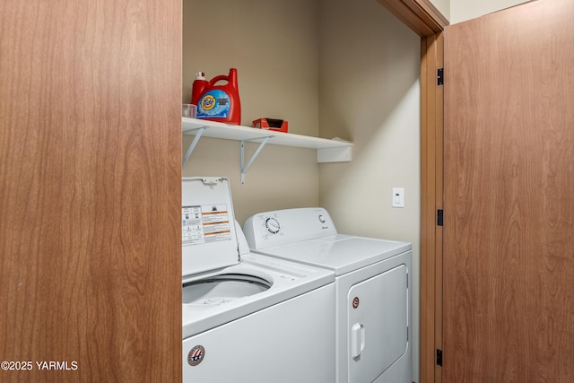 3103 Swan Ave, Yakima, WA 98902 - laundry room featuring washer and dryer