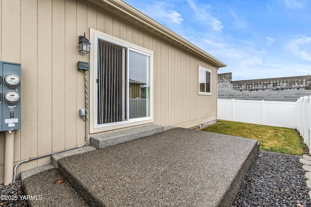 3103 Swan Ave, Yakima, WA 98902 - entrance to property featuring a patio