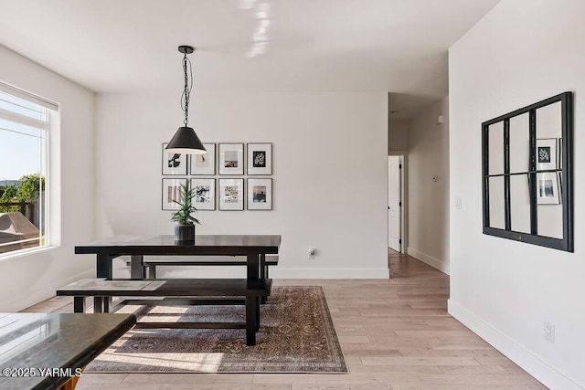 703 S 87th Ave, Yakima, WA 98908 - dining space featuring light wood-type flooring and baseboards