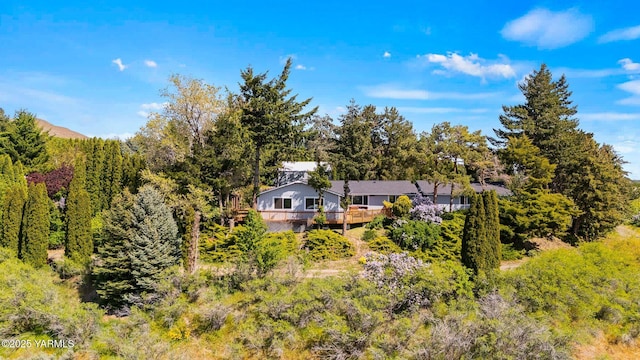 451 Pleasant Valley Pl, Yakima, WA 98908 - exterior space with a forest view