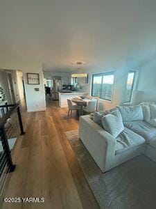 610 Blossom Ln, Zillah, WA 98953 - living room with wood finished floors