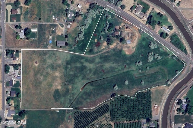 1111 Roza Dr, Zillah, WA 98953 - photo 1