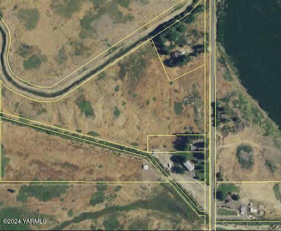 NKA Loudon Road, Harrah, WA 98933 - photo 4