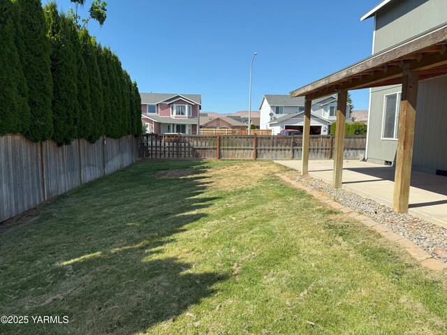 216 N Chinook St, Moxee, WA 98936 - photo 4