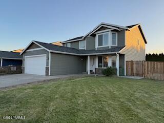 216 N Chinook St, Moxee, WA 98936 - photo 2
