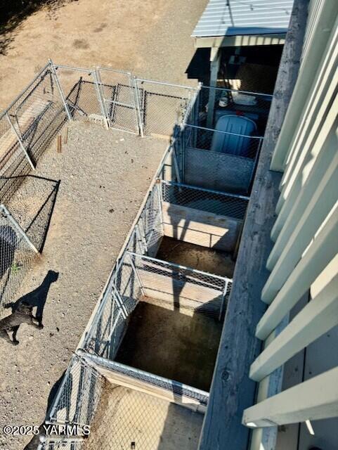 11705 Wide Hollow Rd, Yakima, WA 98908 - view of stairs