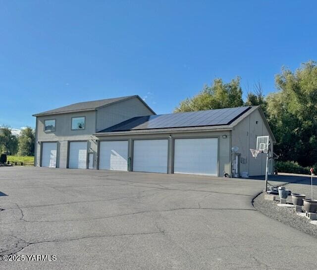 11705 Wide Hollow Rd, Yakima, WA 98908 - view of front of property featuring a garage