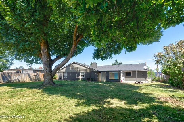 4504 W Lincoln Ave, Yakima, WA 98908 - view of front facade with a chimney