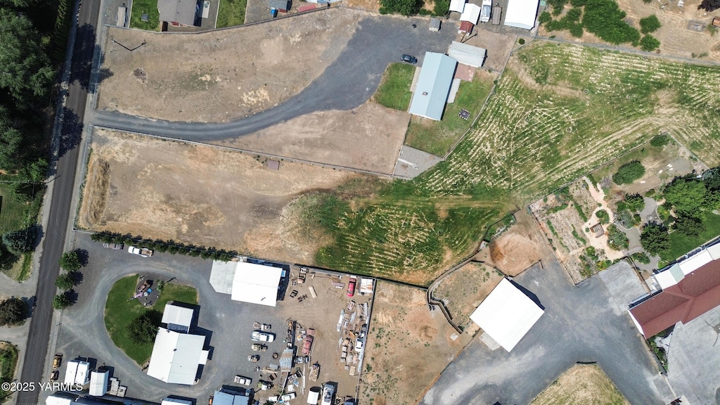 273 S Kershaw Dr, Yakima, WA 98908 - photo 2