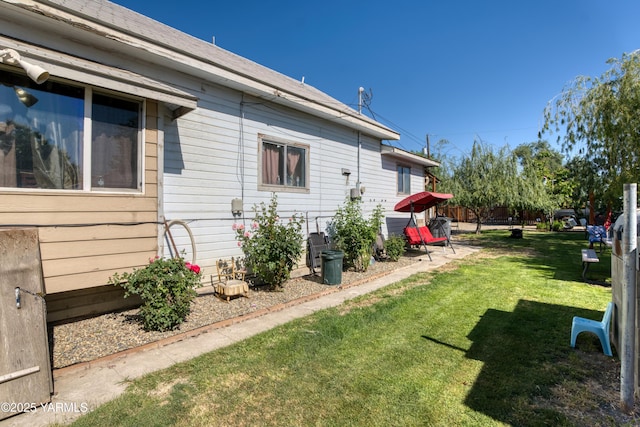 513 Washington St, Mabton, WA 98935 - photo 3