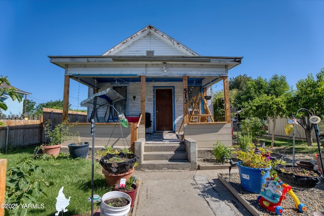 513 Washington St, Mabton, WA 98935 - photo 1