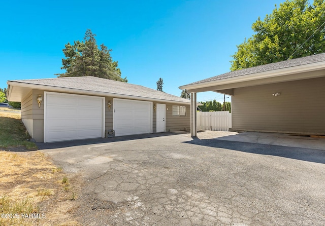 5804 W Walnut St, Yakima, WA 98908 - view of detached garage