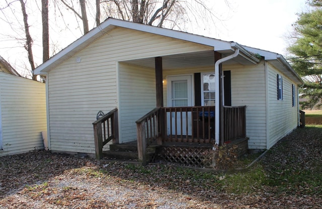 view of front of home featuring a porch