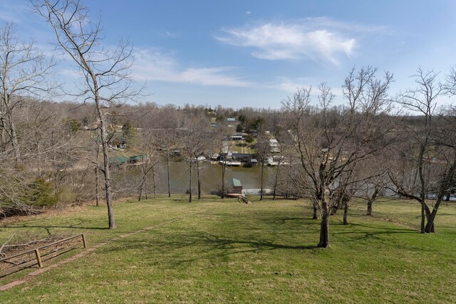 view of yard featuring a water view