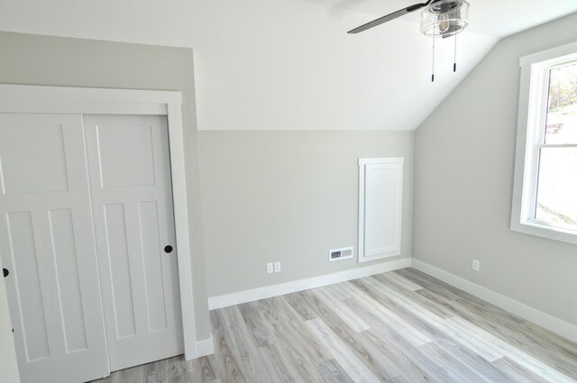 465 Cedar Hill Dr, Williamstown, KY 41097 - additional living space featuring a ceiling fan, lofted ceiling, light wood-style flooring, and baseboards