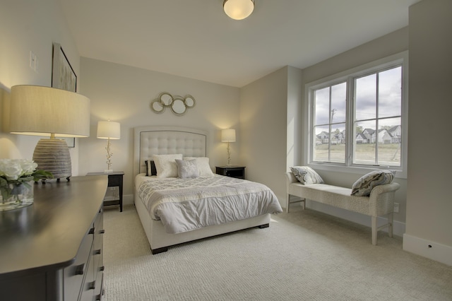 828 Fairbanks Ln, Southgate, KY 41071 - bedroom featuring baseboards and light carpet