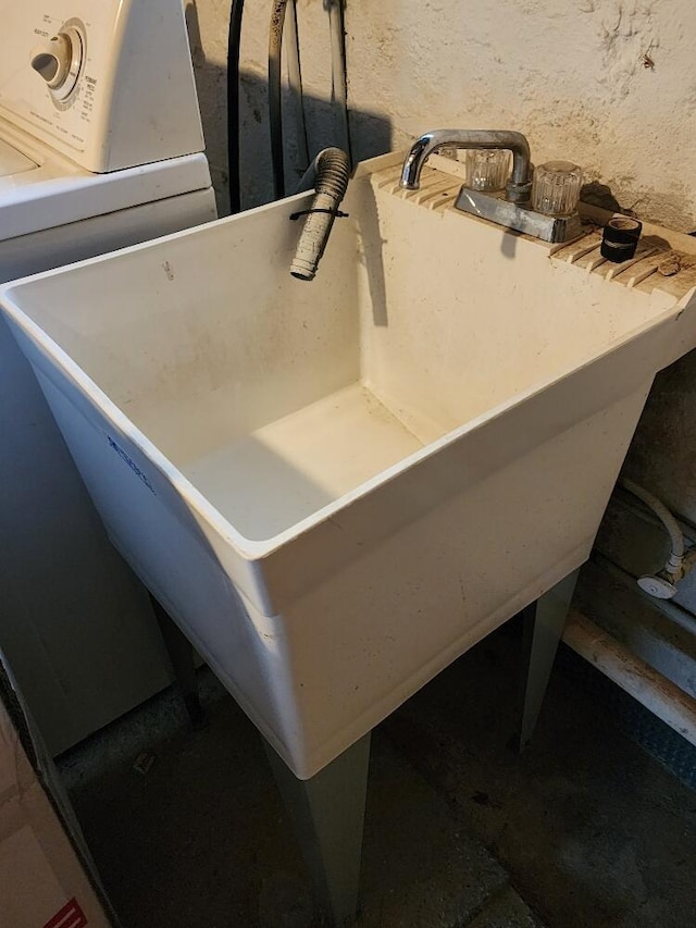 room details featuring sink