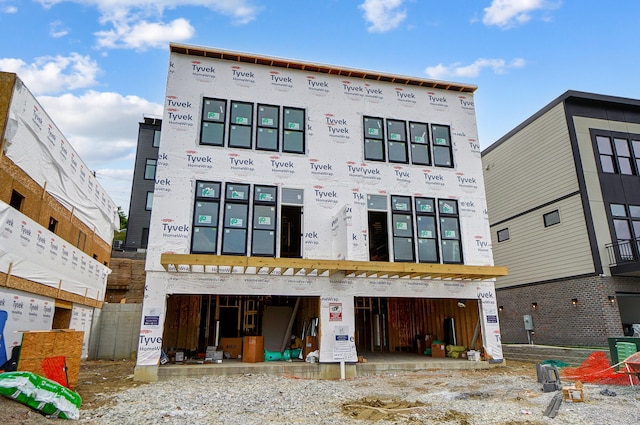 view of front facade