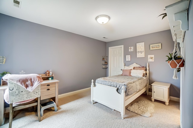 view of carpeted bedroom