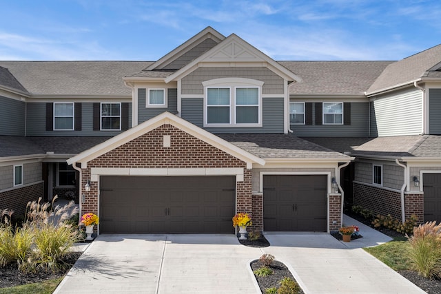 view of front facade featuring a garage