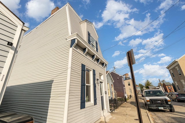 view of home's exterior