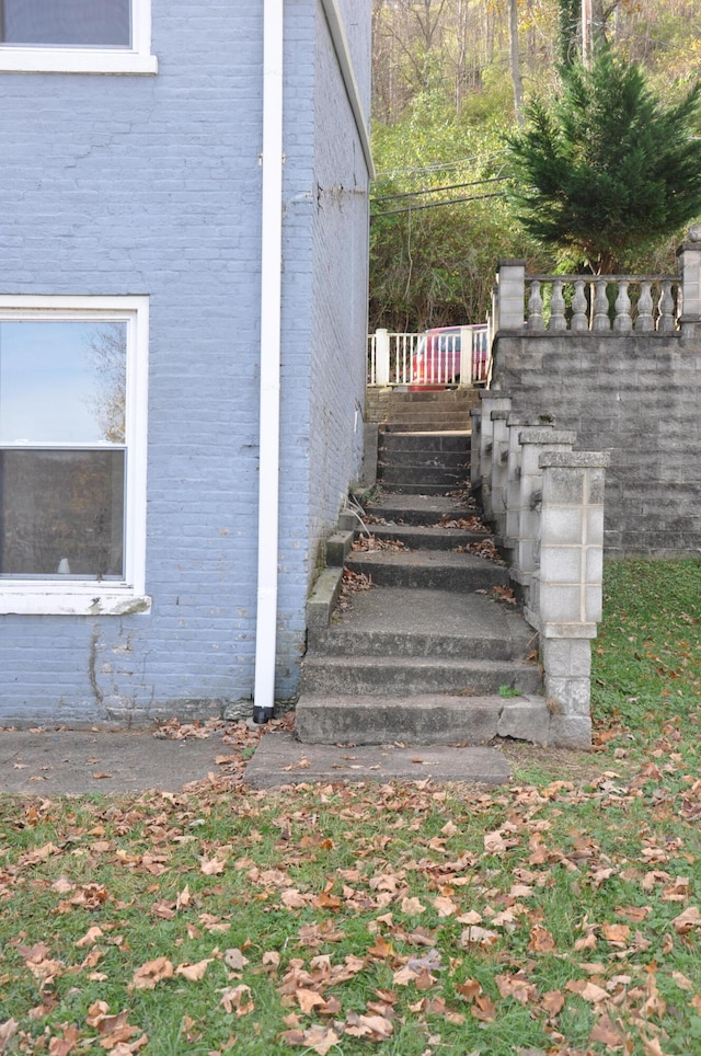 view of home's exterior