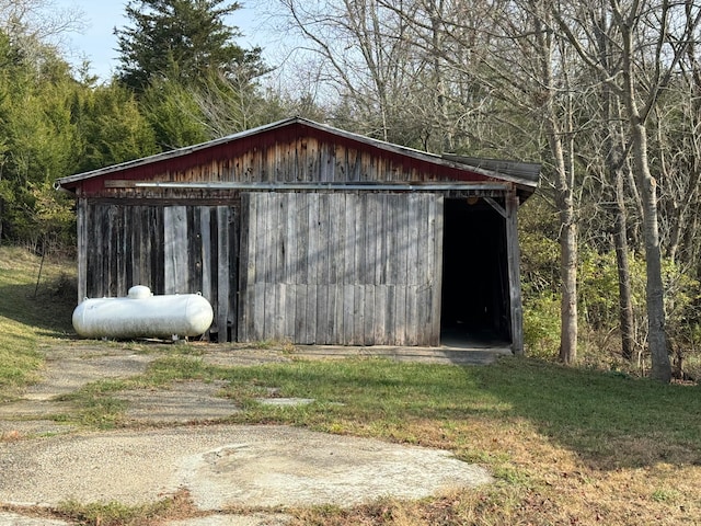 view of outdoor structure