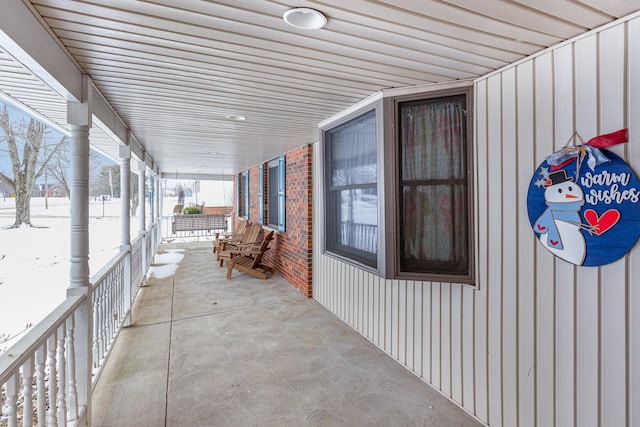 view of patio / terrace with a porch