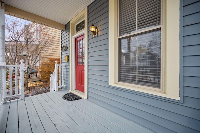 entrance to property with covered porch