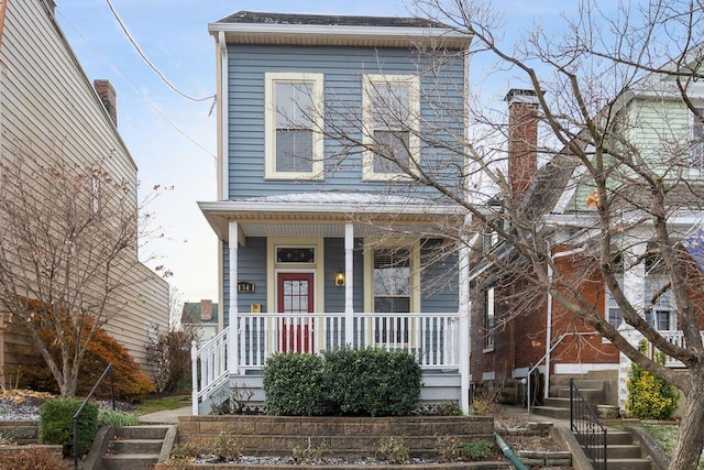 view of front facade with covered porch