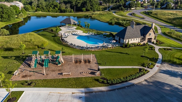 6829 Green Isle Ln, Union, KY 41091 - bird's eye view of a nearby body of water and a pool