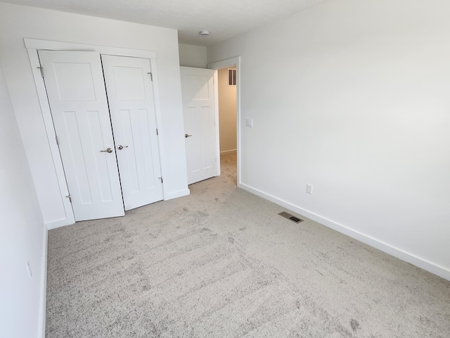 6566 Cannondale Dr, Burlington, KY 41005 - unfurnished bedroom featuring baseboards, carpet flooring, and a closet