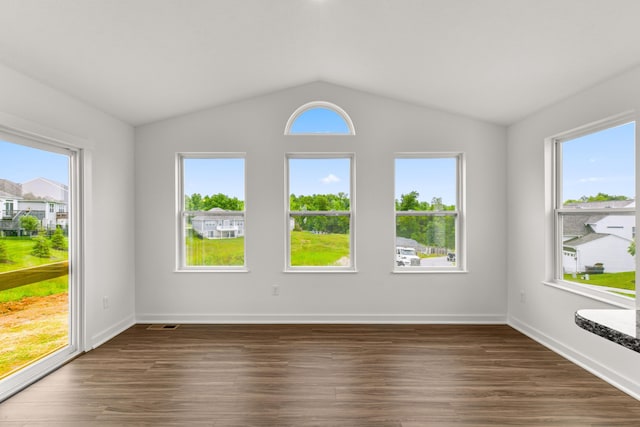 6566 Cannondale Dr, Burlington, KY 41005 - unfurnished room featuring vaulted ceiling, dark wood-type flooring, and baseboards