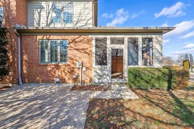 view of front of home featuring a patio area