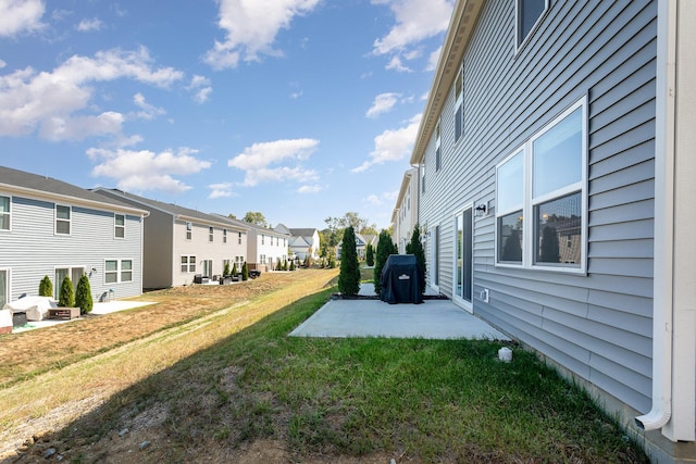 view of yard with a patio area