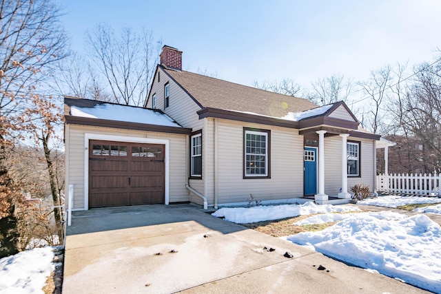 single story home featuring a garage