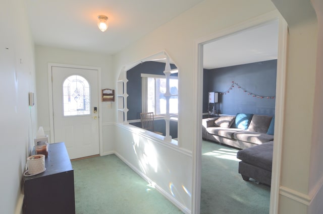 332 Swan Cir, Elsmere, KY 41018 - carpeted foyer entrance with arched walkways