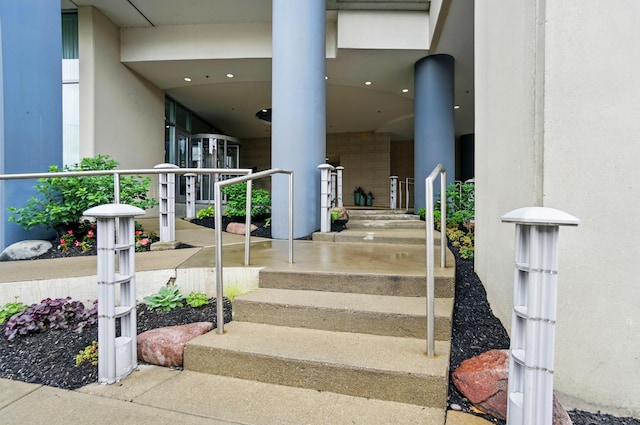 400 Riverboat Row Unit 605, Newport, KY 41071 - view of staircase