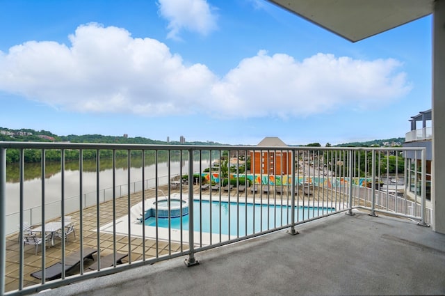400 Riverboat Row Unit 605, Newport, KY 41071 - view of pool with a pool with connected hot tub
