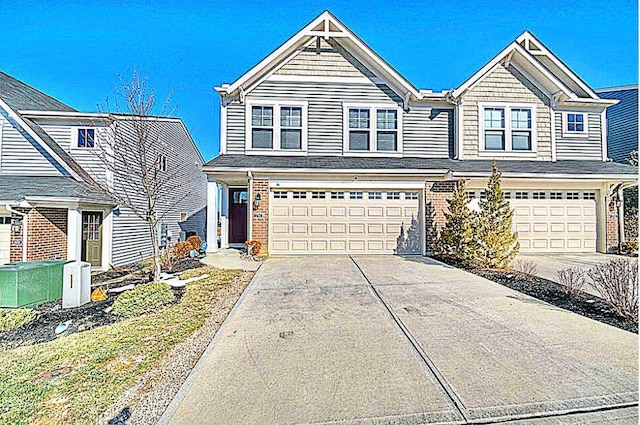 view of front facade with a garage